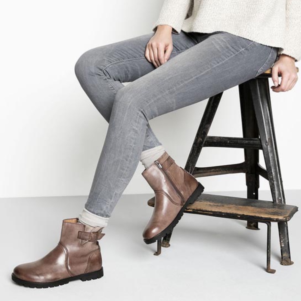 Birkenstock Stowe Boot in Dark Brown Leather